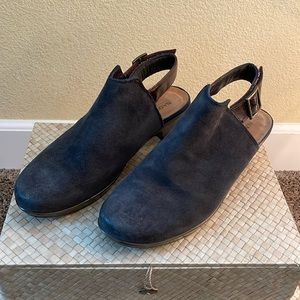NAOT Chocolate brown suede - size 39
